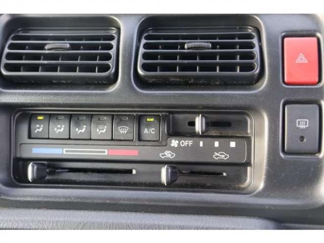 ジムニーランドベンチャー 4WD　リビルトタービン　シートヒーター　ハーフレザー 660