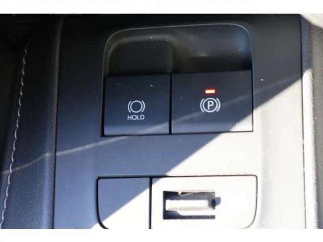 ハリアー2.0 S 4WD　検R9/7　本州仕入　バックカメラ　トヨタセーフティセンス 2000