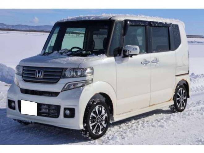 N-BOXカスタムG Lパッケージ 4WD　検R9/5　両側電動スライドドア　　自社　ローンカノウ 660