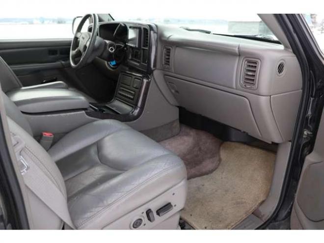 ユーコンデナリ 6.2 V8 4WD　検1年　貨物登録　革シート　サンルーフ　自社　ローンカノウ 6000