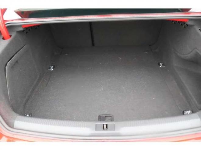 アウディA4 2.0 TFSI クワトロ 4WD　検二年　自社　ローンカノウ 正規輸入車 2000