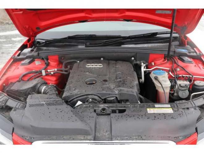 アウディA4 2.0 TFSI クワトロ 4WD　検二年　自社　ローンカノウ 正規輸入車 2000