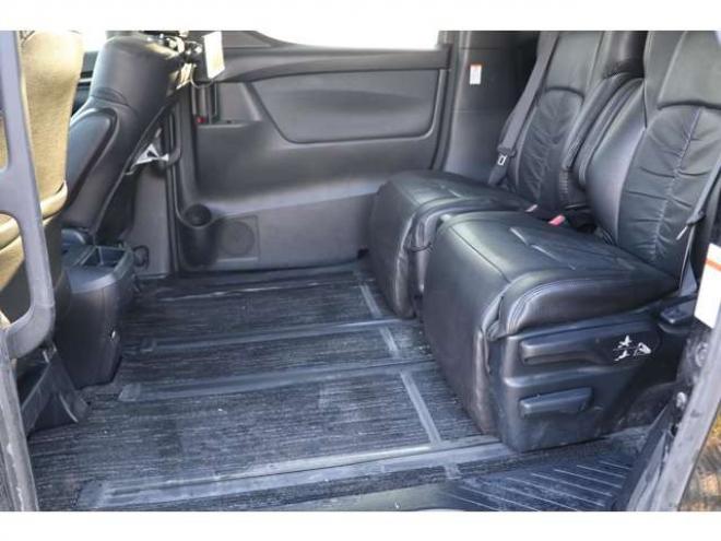 ヴェルファイア2.5 Z 4WD　検2年　社外ナビ 2500