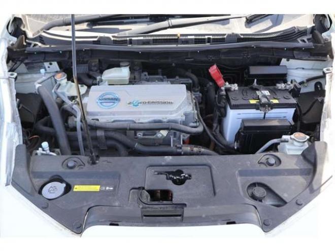 リーフG　検2年　自社　ローンカノウ 2WD 不明