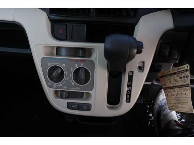 ステラL 4WD　検二年　社外ナビ　シートヒーター　TV　ETC　自社　ローンカノウ 660