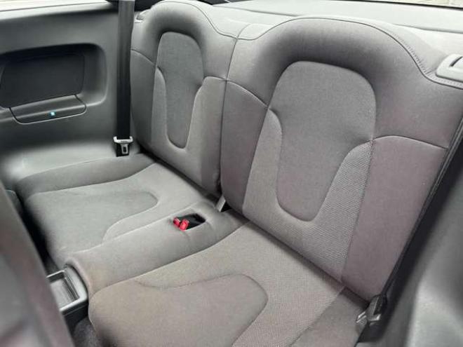 アウディTT クーペ 2.0 TFSI クワトロ 4WD　ナビ　TV　Bカメラ　Bluetooth　夏冬タイヤ 正規輸入車 2000