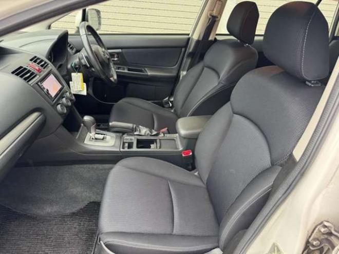 インプレッサスポーツ 2.0 i アイサイト 4WD　ナビ　TV　Bカメラ　Egスターター　夏冬タイヤ 2000