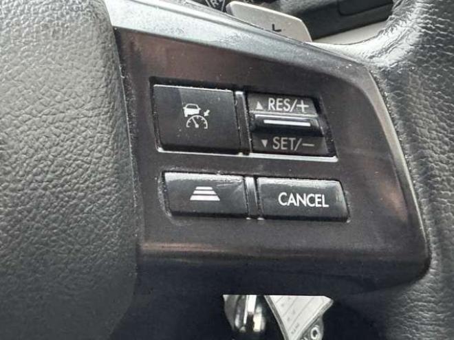 インプレッサスポーツ 2.0 i アイサイト 4WD　ナビ　TV　Bカメラ　Egスターター　夏冬タイヤ 2000