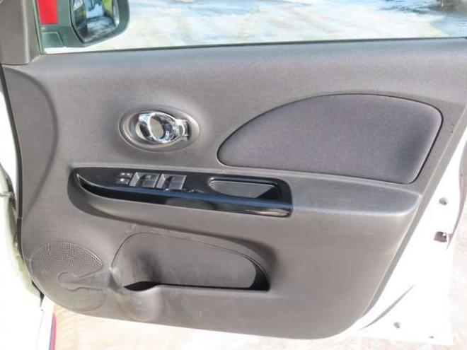 マーチ1.5 NISMO S　HKS車高調・HKSマフラー・16インチAW・5速MT・ナビ・TV・Bluetooth 2WD 1500