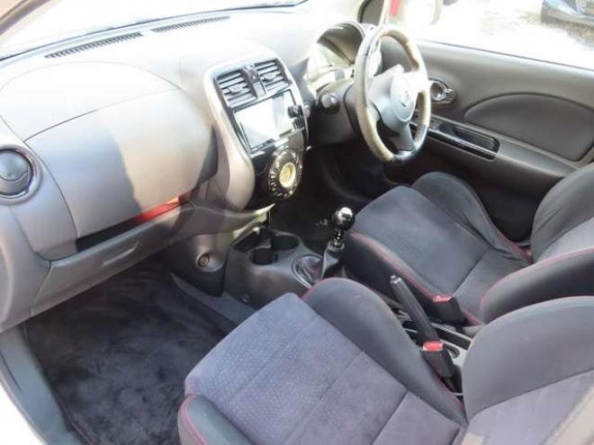 マーチ1.5 NISMO S　HKS車高調・HKSマフラー・16インチAW・5速MT・ナビ・TV・Bluetooth 2WD 1500