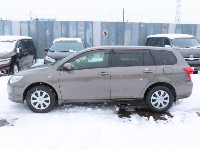 カローラフィールダー1.5 X HIDリミテッド 4WD　夏冬タイヤ付き・ナビ・TV・ETC 1500