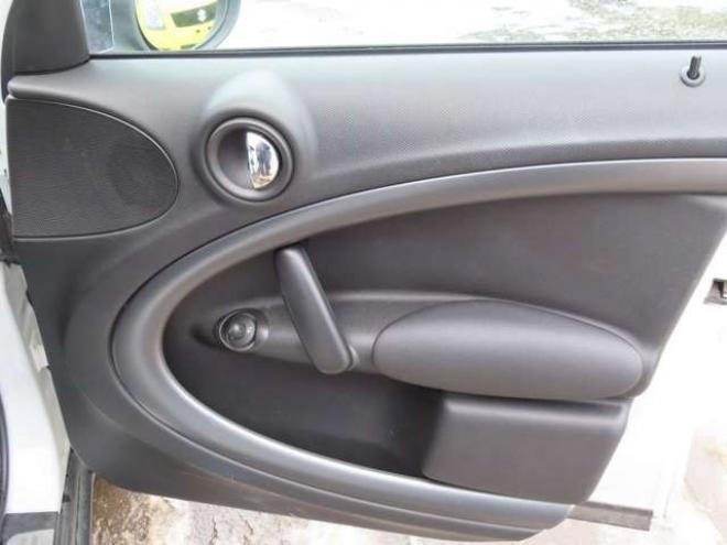 ミニクロスオーバー クーパーS オール4　HID・ETC・スタッドレス・ポリマーコーティング 正規輸入車 4WD 1600