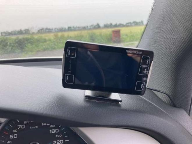 アウディA6 3.0 TFSI クワトロ Sライン 4WD　スマートキー　ナビ・TV ETC 盗難防止システム 革シート オートクルーズコントロール 正規輸入車 3000