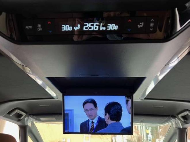 ヴェルファイアハイブリッド 2.5 Zプレミア E-Four 4WD　屋内保管・ワンオーナー・ブラウンレザー 登録済未使用車 2500