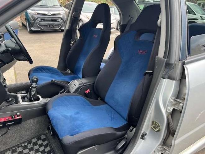 インプレッサSTI 2.0 WRX 4WD　6速MT・法定12ヵ月点検整備付 2000