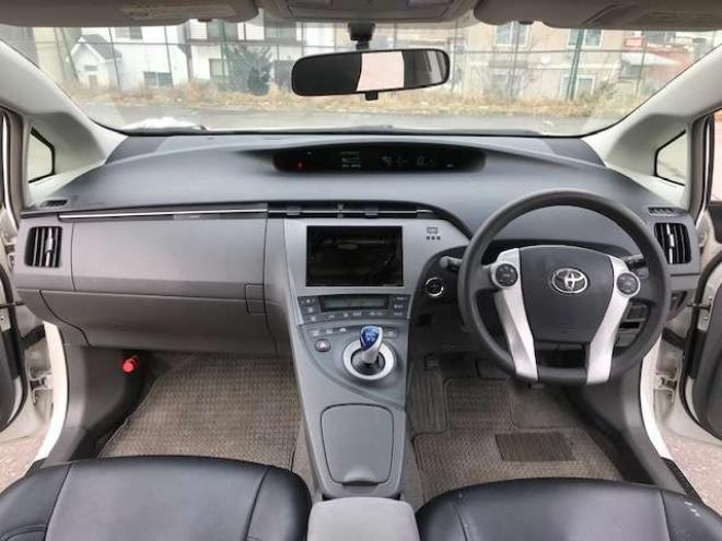 プリウス1.8 S ツーリングセレクション　新規車検整備付　本州仕入車両 2WD 1800