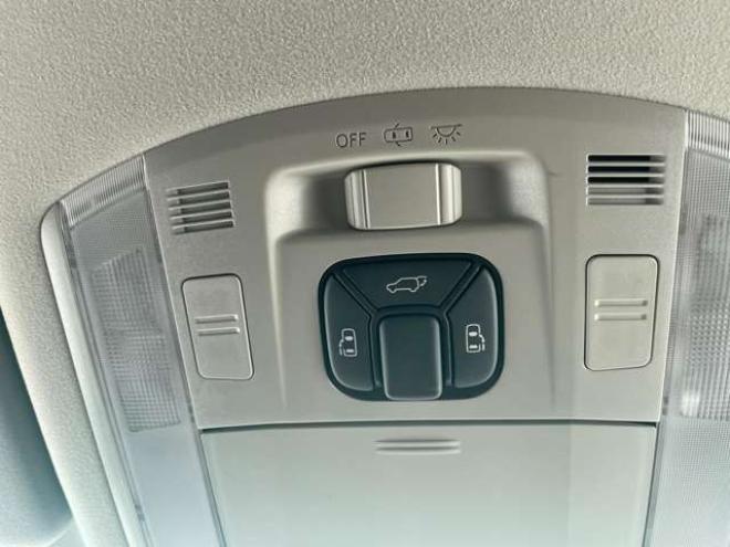 ヴェルファイア2.4 Z プラチナセレクション 4WD　 2400