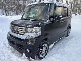 N-BOX　カスタムG 4WD 660 5Dr