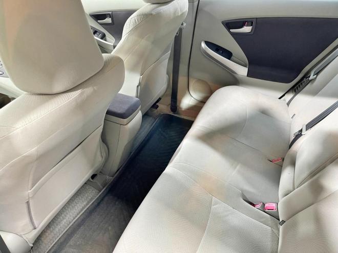 プリウス1.8S 5年保証 スマキー ナビTV Bカメ ETC 寒冷地仕様 禁煙 車検整備2年付 修復歴無