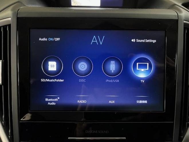 フォレスターアドバンス　寒冷地仕様　禁煙車　安全装備アイサイト　パワーバックドア　純正ブラックハーフレザーシート　純正１８インチＡＷ　スタッドレスタイヤ付　純正ナビ　フルセグ地デジ　Ｂｌｕｅｔｏｏｔｈ　バックカメラ　ＥＴＣ 4WD 2000 5Dr
