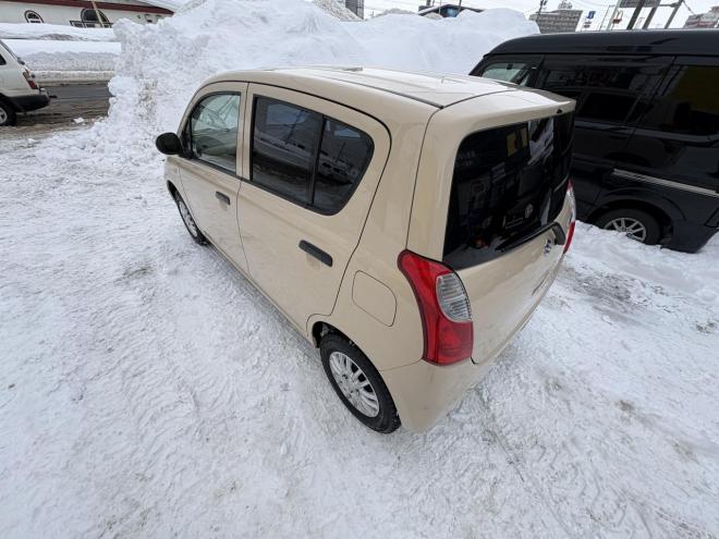 アルトALTO 4WD F 禁煙車　管理車両　寒冷地　４速オートマキーレス　アルミホイル　新品スタットレスタイヤ　DVDデスプレイオーディオ　キーレス　2検　エンジンオイル交換・オイルエレメント交換　エンスタ 4WD 660 5Dr