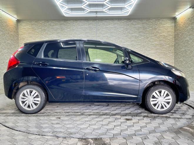 フィット13G Fパッケージ 4WD 5年保証 スマキー ナビTV ETC 夏冬タイヤ 寒冷地仕様 禁煙 車検整備2年付