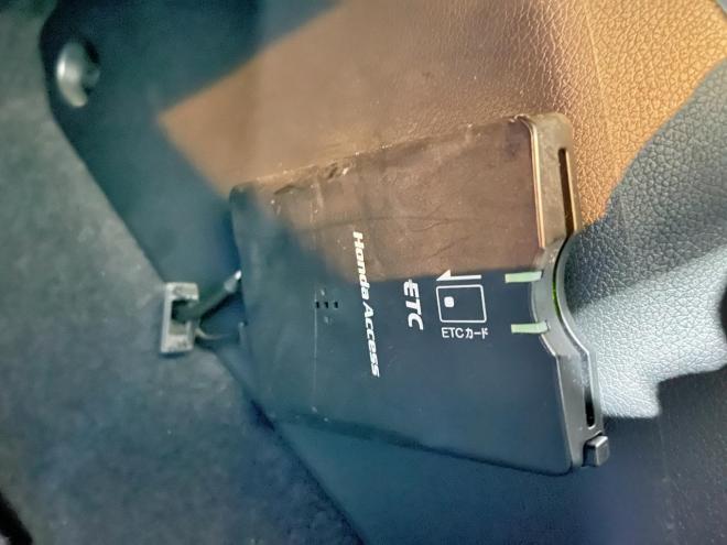 フィット1.5ハイブリッドLパッケージ 4WD 5年保証 スマキー ナビTV Bカメ 夏冬タイヤ ETC 寒冷地仕様 禁煙 車検整備2年付 修復歴無