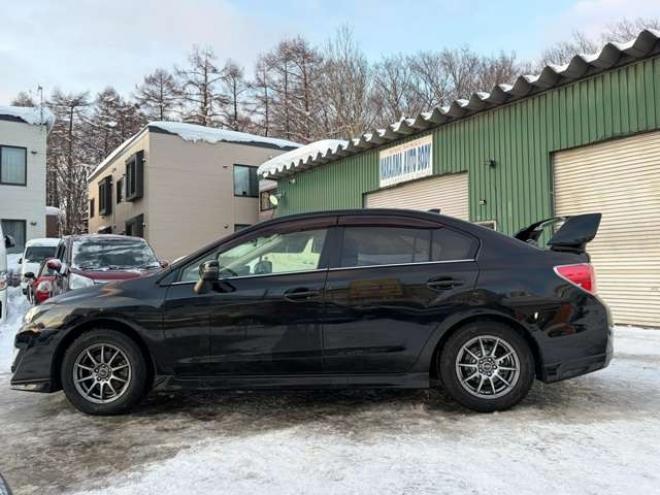 インプレッサG4 2.0 i-S アイサイト 4WD　ETC　ナビ　バックカメラ　電動シート　クルーズコントロール　ABS　横滑り防止装置　レーンキープアシスト　キーレス　パワステ　パワーウィンドウ　アルミホイール　電動シート　衝突被害軽減ブレーキ 2000