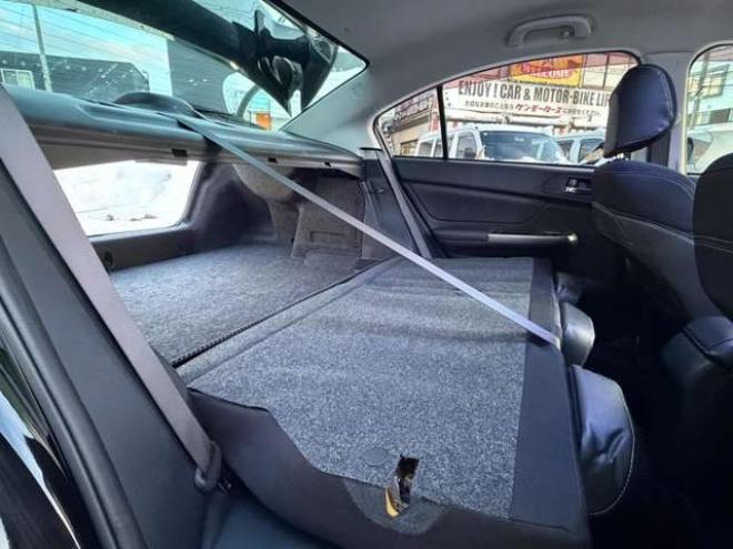 インプレッサG4 2.0 i-S アイサイト 4WD　ETC　ナビ　バックカメラ　電動シート　クルーズコントロール　ABS　横滑り防止装置　レーンキープアシスト　キーレス　パワステ　パワーウィンドウ　アルミホイール　電動シート　衝突被害軽減ブレーキ 2000