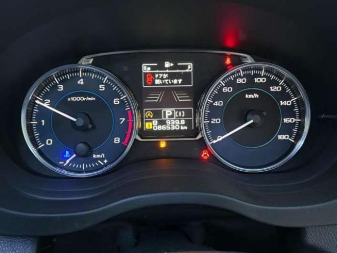 インプレッサG4 2.0 i-S アイサイト 4WD　ETC　ナビ　バックカメラ　電動シート　クルーズコントロール　ABS　横滑り防止装置　レーンキープアシスト　キーレス　パワステ　パワーウィンドウ　アルミホイール　電動シート　衝突被害軽減ブレーキ 2000