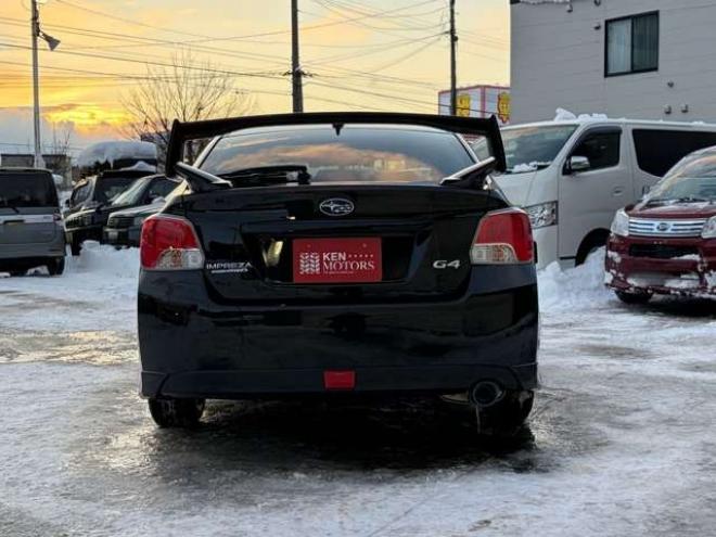 インプレッサG4 2.0 i-S アイサイト 4WD　ETC　ナビ　バックカメラ　電動シート　クルーズコントロール　ABS　横滑り防止装置　レーンキープアシスト　キーレス　パワステ　パワーウィンドウ　アルミホイール　電動シート　衝突被害軽減ブレーキ 2000