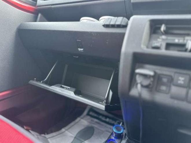 ハイゼットトラック ジャンボ エクストラ 3方開 4WD　荷台ボックス　地デジ　バックカメラ　パワステ　パワーウィンドウ　キーレスエントリー　アイドリングストップ　ABS　横滑り防止装置　盗難防止装置 660