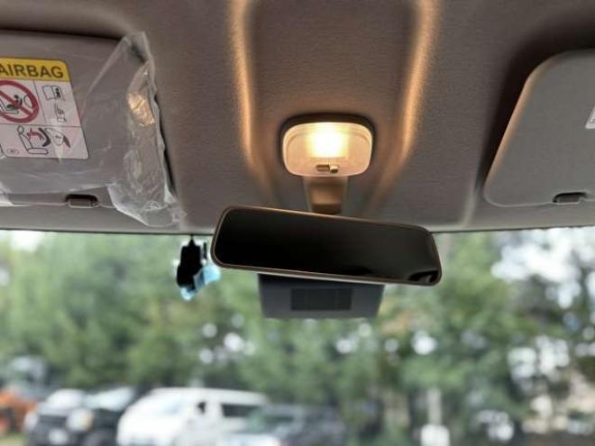 タウンエースバン1.5 GL 4WD　アルトピアーノ　ベージュツートン全塗装済　ベッドキット　セカンドバッテリー　ETC　フルセグTVナビ　バックカメラ　アイドリングストップ　ABS　レーンキープアシスト　盗難防止装置　パワステ　パワーウィンドウ 1500