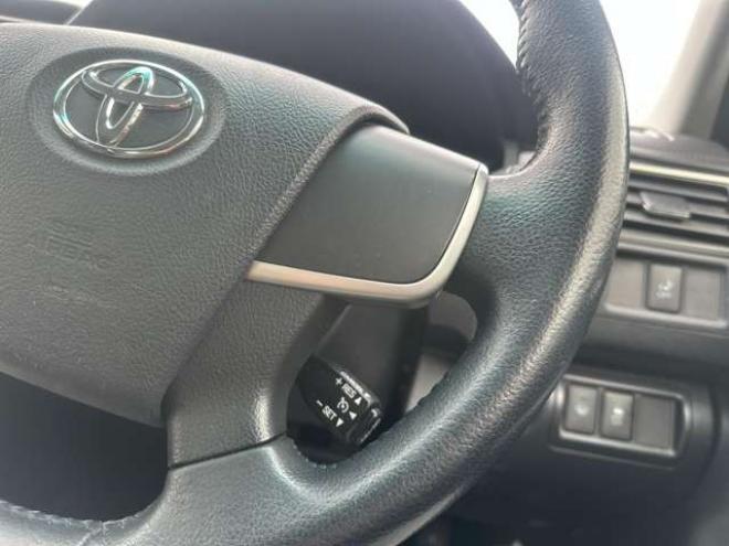 カムリハイブリッド2.5 Gパッケージ　純正アルミ　純正ナビ　ETC　ワンセグ　バックカメラ　パワステ　パワーウィンドウ　キーレスエントリー　電動シート　クルーズコントロール　横滑り防止装置　盗難防止装置 正規輸入車 2WD 2500