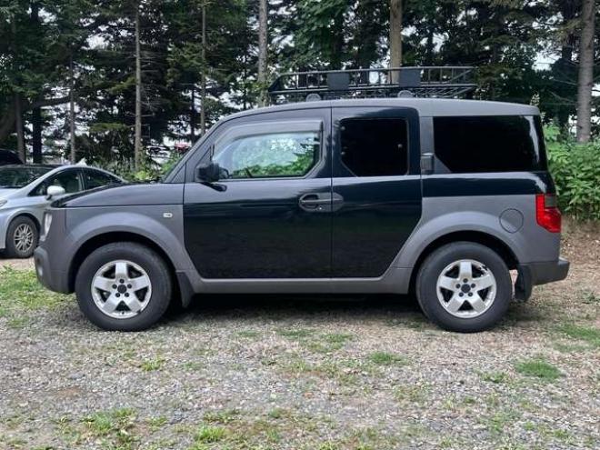 エレメント2.4 4WD　ETC/社外ナビ/後席モニター/ルーフラック 2400