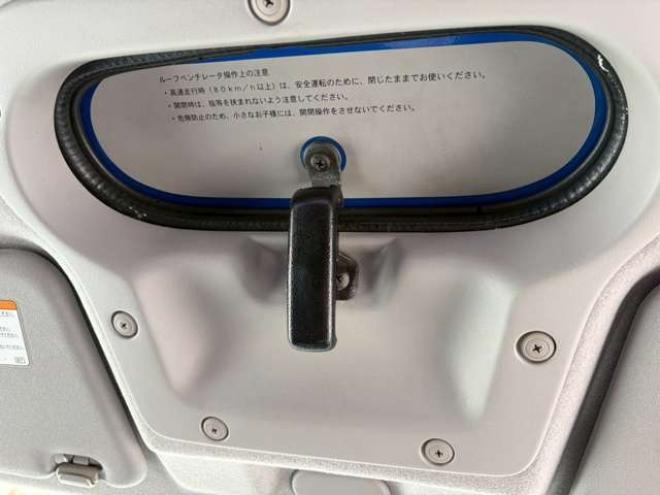 インプレッサSTI 2.0 WRX スペックC リミテッド 4WD　ETC パワーウィンドウ　社外ナビ　社外アルミホイール　ヴォルテックスアンダーカバー　GTウィング　社外フロントバンパー　ルーフエアインテーク 2000