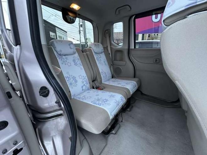 N-BOXカスタムG Lパッケージ 4WD　左側パワースライドドア　SDナビ　　バックモニター　社外アルミホイール冬　社外アルミホイール夏　プッシュスタート　キーレスキー 660