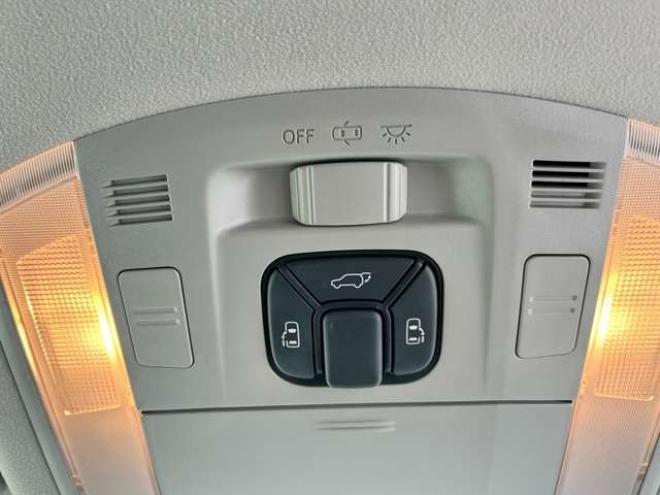 ヴェルファイア2.4 Z プラチナセレクションII 4WD　 2400