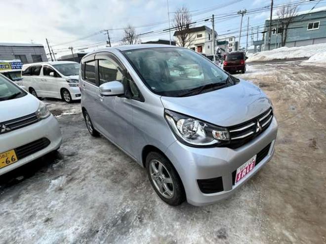 eKワゴンG セーフティ パッケージ 助手席ムービングシート仕様車 4WD　エマージェンシーブレーキ　アラウンドビューモニター　ナビフルセグTVバックモニター 660