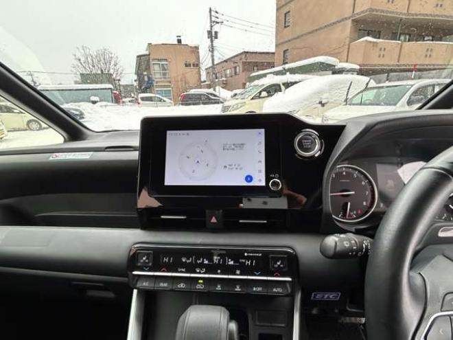 ヴォクシー2.0 S-G 4WD　バックモニター　左右電動スライドドア　衝突軽減ブレーキアクセル踏み間違いブレーキ　ETCレーンキープアシスト 2000