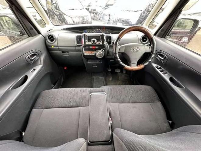 タントカスタム L 4WD　社外CDオーディオ　エコアイドル　キーレスキー　社外アルミホイール冬 660