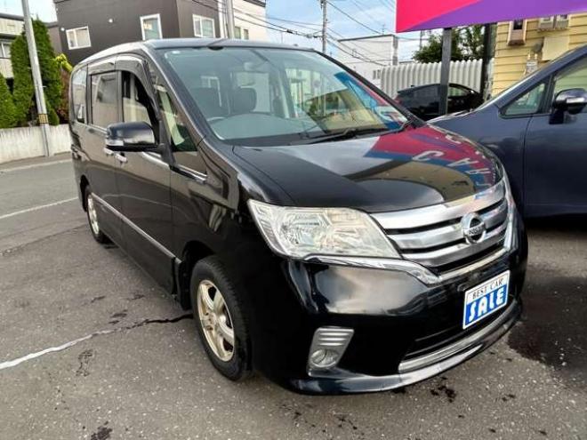 セレナ2.0 ハイウェイスター Vセレクション 4WD　ナビフルセグTV　フリップダウンモニター 2000