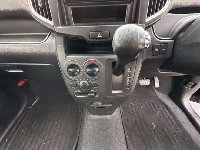 ソリオ1.2 G 4WD　左側パワースライドドア　ドライブレコーダー　前席ヒートヒーター　スマートキー　横滑り防止装置　社外CDオーディオ　スチールホイール夏 1200