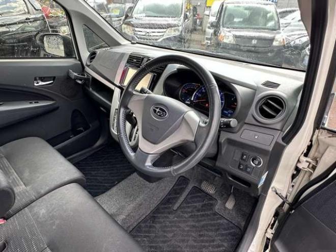 ステラカスタムR スマートアシスト 4WD　社外ナビ　地デジ　エコアイドル　プッシュスタート　横滑り防止装置　衝突軽減ブレーキ　社外アルミホイール夏 660