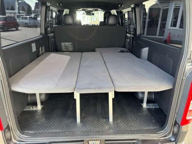 ハイエースバン2.8 スーパーGL ダークプライムII ロングボディ ディーゼルターボ 4WD　グレーメタリック　415COBRAクリーンルック3フロントスポイラー　ステージ2ルーフスポイラー　バッドフェイスBY2ボンネット　バッドラッカー17インチAW　ヨコハマPARADA17インチホワイトレター 2800