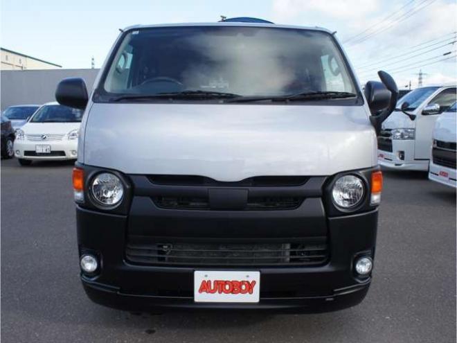 レジアスエース2.8 スーパーGL ロングボディ ディーゼルターボ 4WD　415COBRA丸目キット&CL3フロントリップ&ステージIリアスポ　415SAFARIオーバーフェンダー　ESSEXステラ16インチAW　TOYOオープンカントリーR/T　415COBRAベッドキット　寒冷地仕様　純正ETC 新品シートカバー 2800