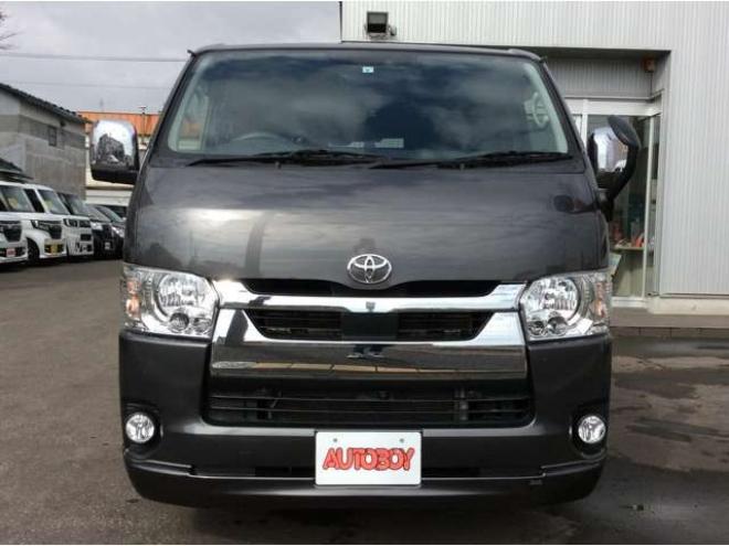 ハイエースバン2.8 スーパーGL ロング ディーゼルターボ 4WD　リアヒーター&クーラー　プッシュスタート　スマキー　ステアリングスイッチ　オートハイビーム　パノラミックビューモニター　純正ナビ　フルセグTV　ドラレコ　ETC　インナーミラー　横滑り防止　フロントフォグ 2800