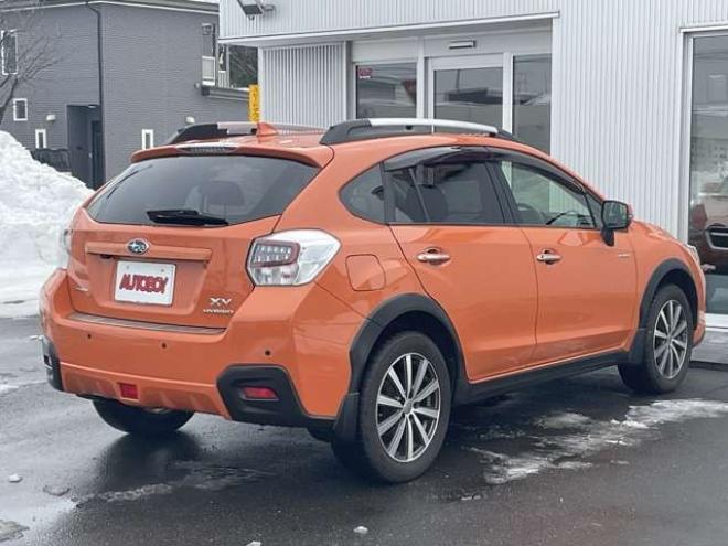 インプレッサXVハイブリッド 2.0i-L アイサイト 4WD　夏冬タイヤ付　　社外ナビTV　バックカメラ　クルコン　ETC　パワーシート　シートヒーター　ドラレコ　プッシュスタート　スターター機能付純正スマートキー　パドルシフト　Bluetooth　ワンオーナー 2000