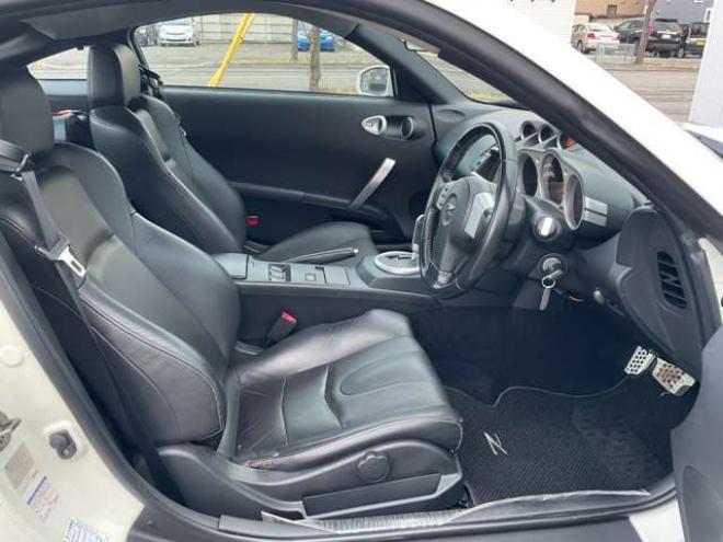 フェアレディZ3.5 バージョン ST　純正ブレンボキャリパー　社外フロントリップ　リアウィング　GarageDogHouse製マフラー　車高調　BOSEサウンド　レザーシート　パワーシート　シートヒーター　ETC 2WD 3500