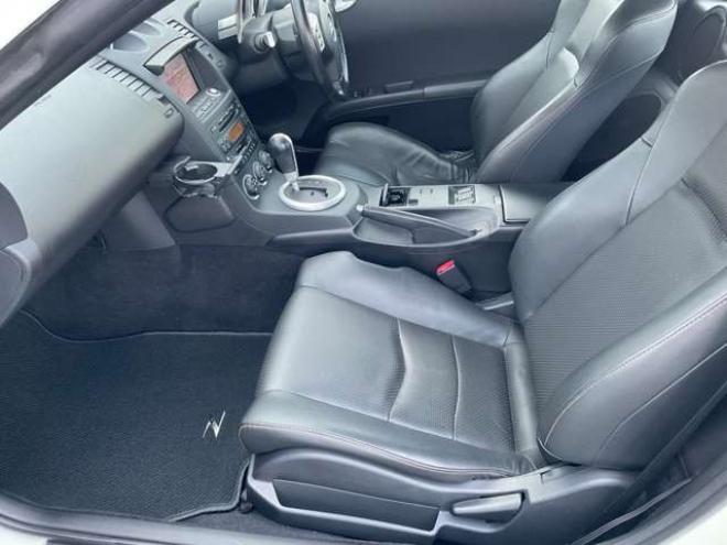 フェアレディZ3.5 バージョン ST　純正ブレンボキャリパー　社外フロントリップ　リアウィング　GarageDogHouse製マフラー　車高調　BOSEサウンド　レザーシート　パワーシート　シートヒーター　ETC 2WD 3500